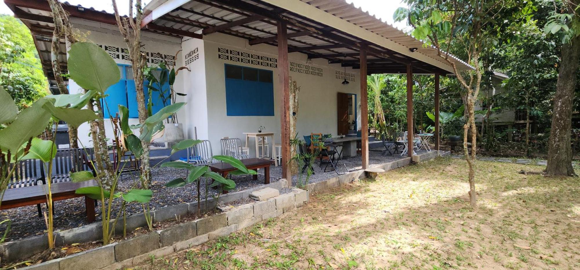 Baan Hinlad And (adults Only) Vandrerhjem Lipa Noi